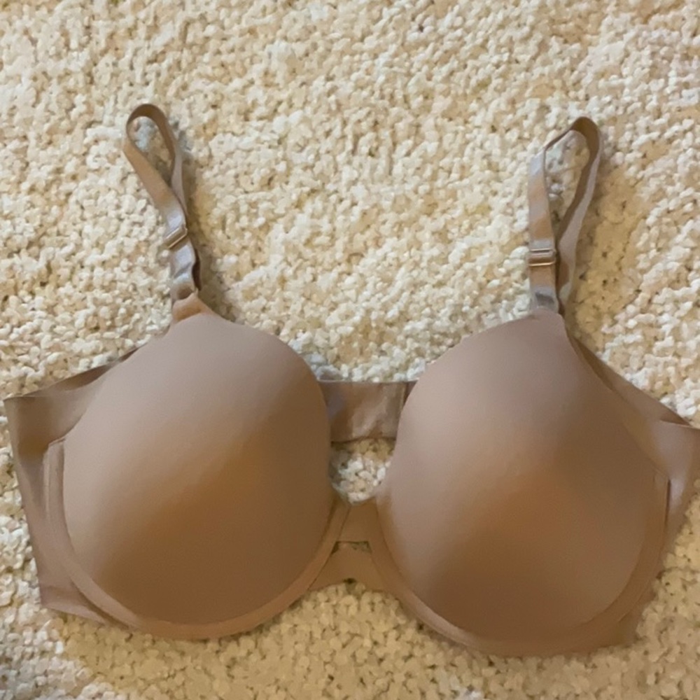 Warner’s bra 38 D NUDE / TAN color